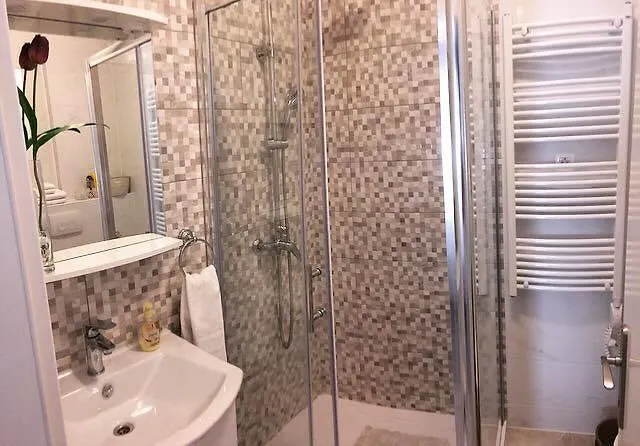 Bella Elia Apartment Split